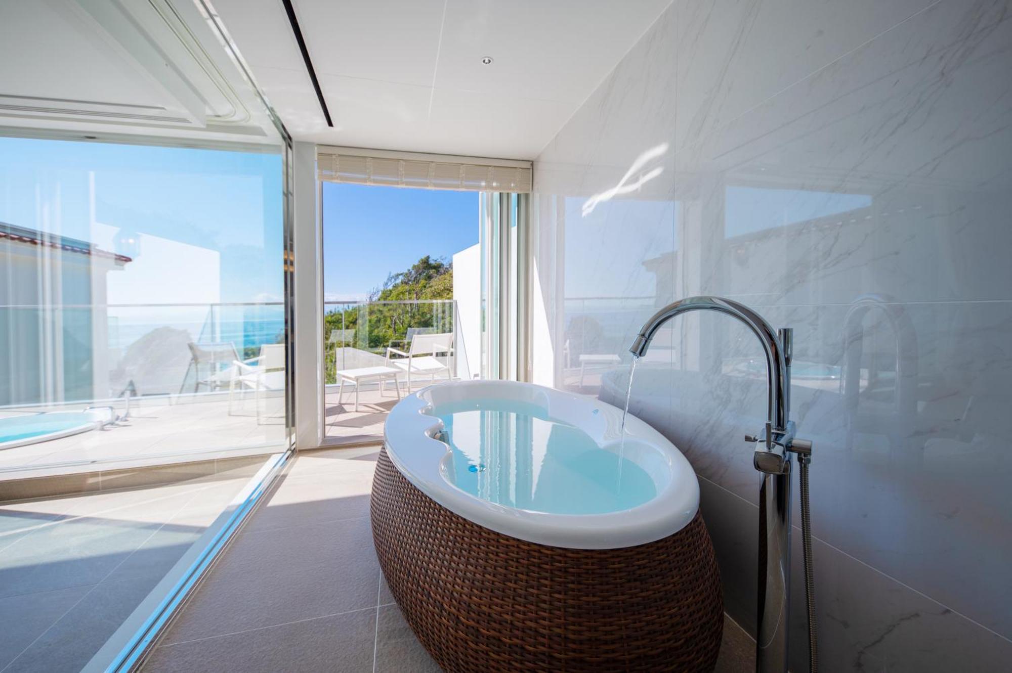 Hayama Hotel Otowa No Mori Йокосука Екстериор снимка