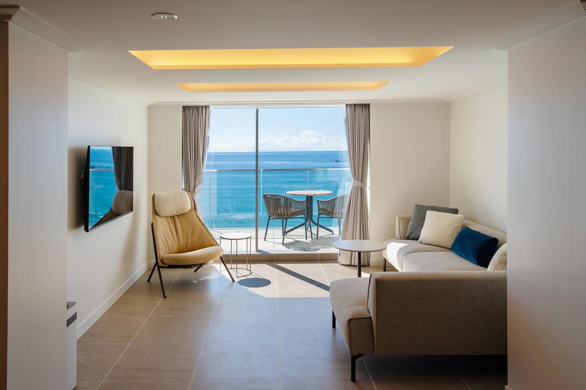Hayama Hotel Otowa No Mori Йокосука Екстериор снимка